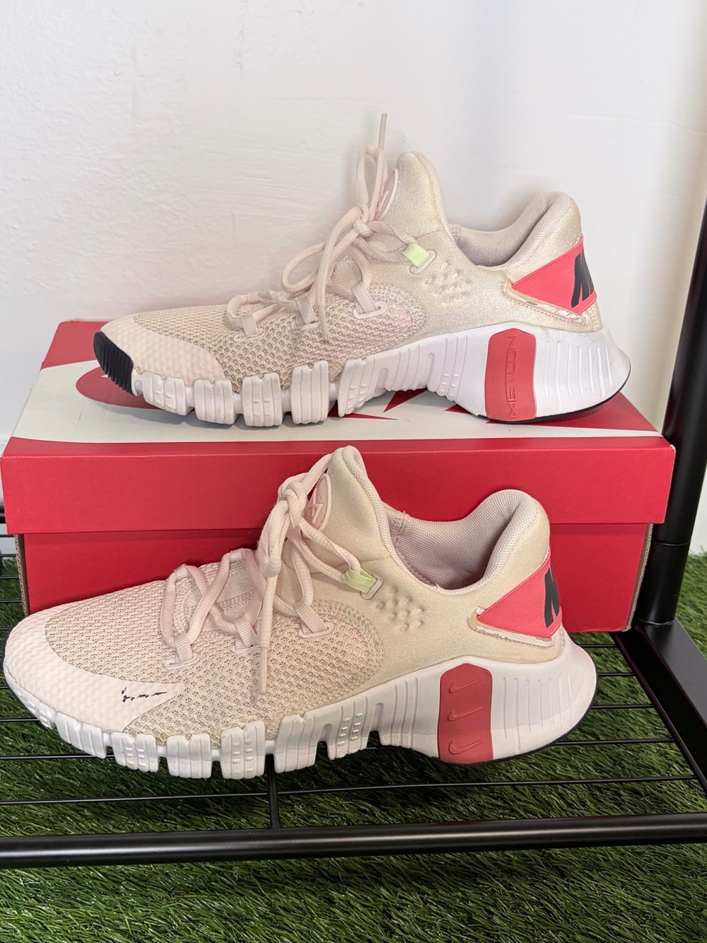 Nike Free Metcom 4 Women Size 9.5 Lifting Gym Shoes
